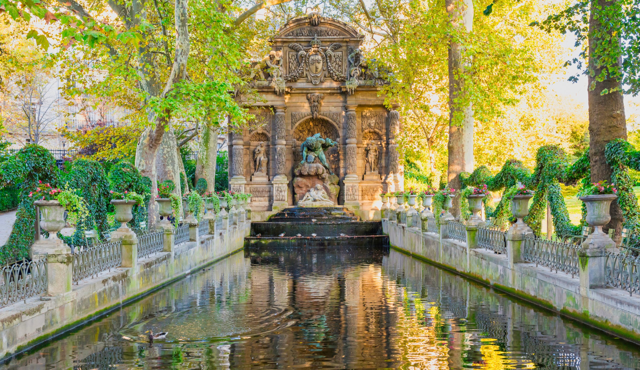 paris hotels jardin luxembourg